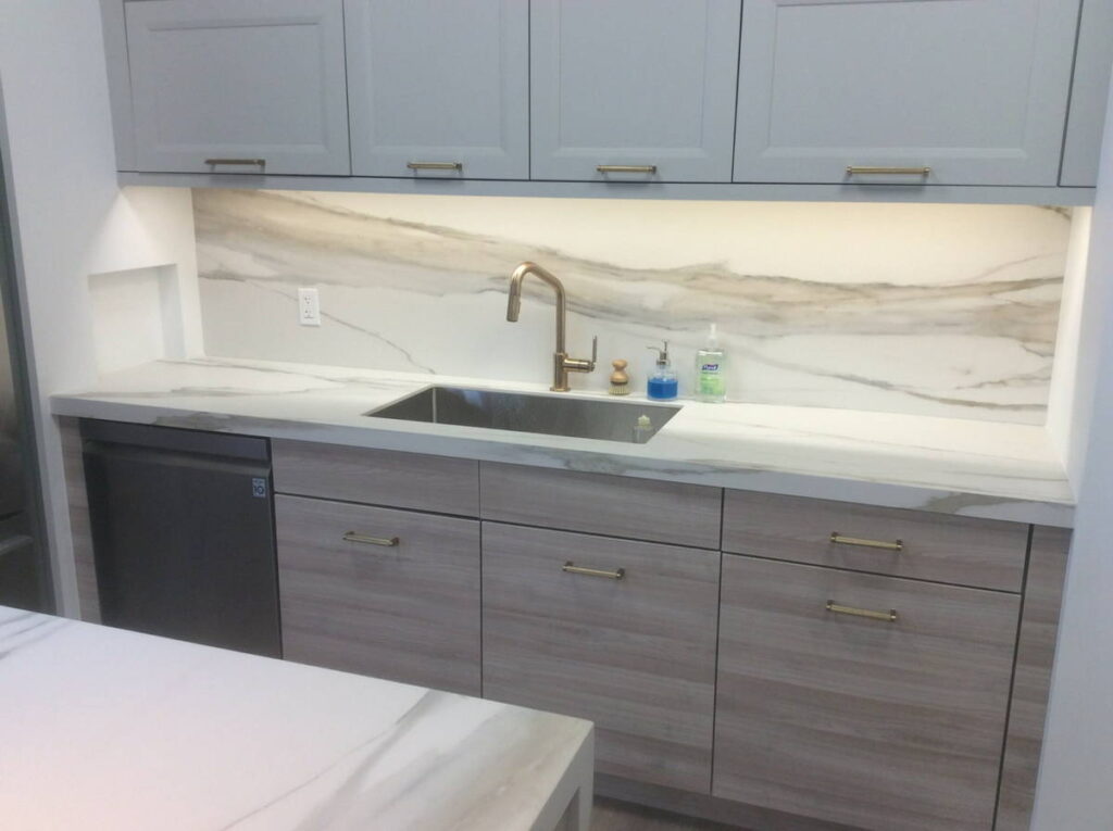 A white porcelain countertop